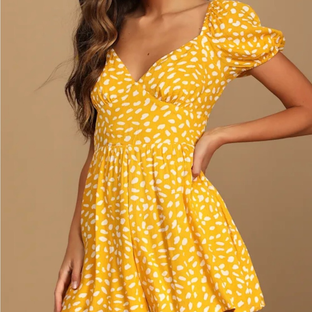 Lulu's Hey Sunny Yellow Dotted Short Sleeve Romper